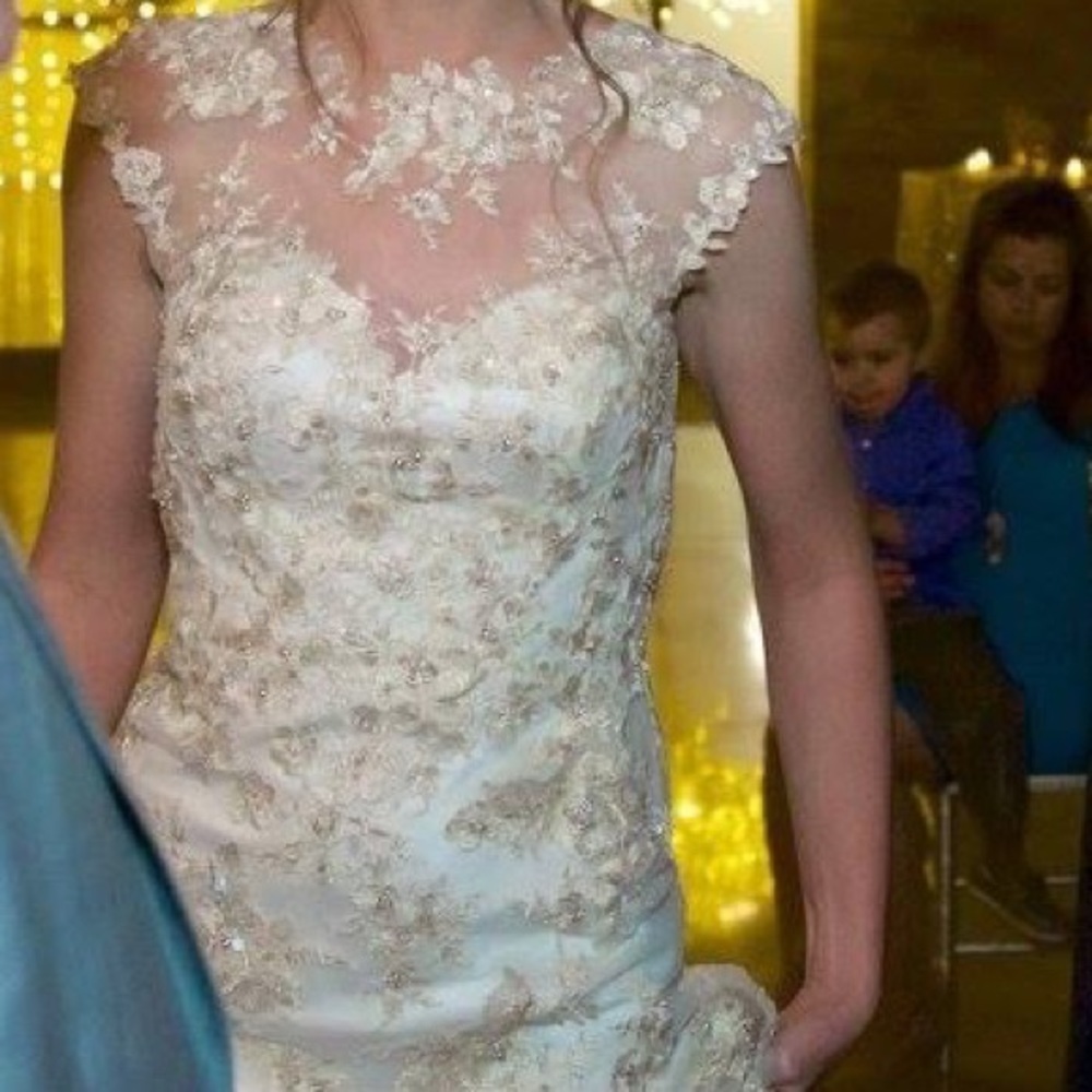 SOLD :: Maggie Sottero - Camelia dress - Picture 5 of 10